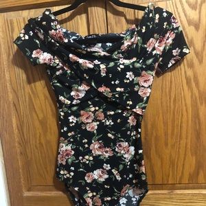 Off the shoulder due 21 body suit